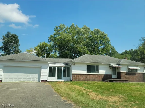 525 Coitsville Hubbard Rd, Youngstown, OH 44505