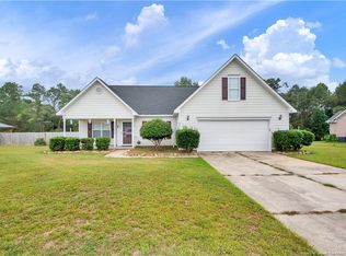 221 Cash Ave, Raeford, NC 28376