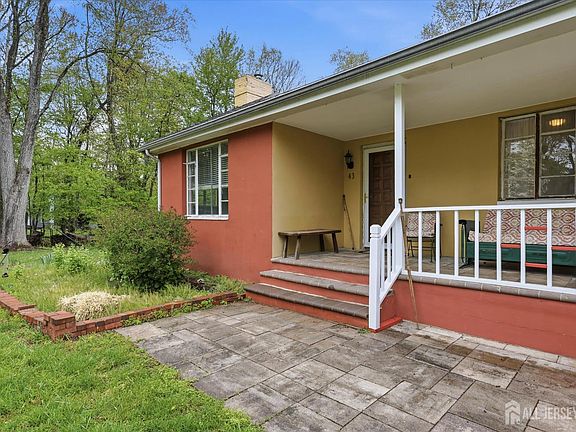 4th image of 43 Sterling Rd
