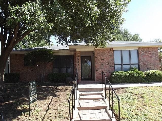 1st image of 3606 Driftwood Dr
