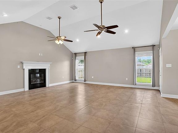 5th image of 3240 Debouchel Blvd
