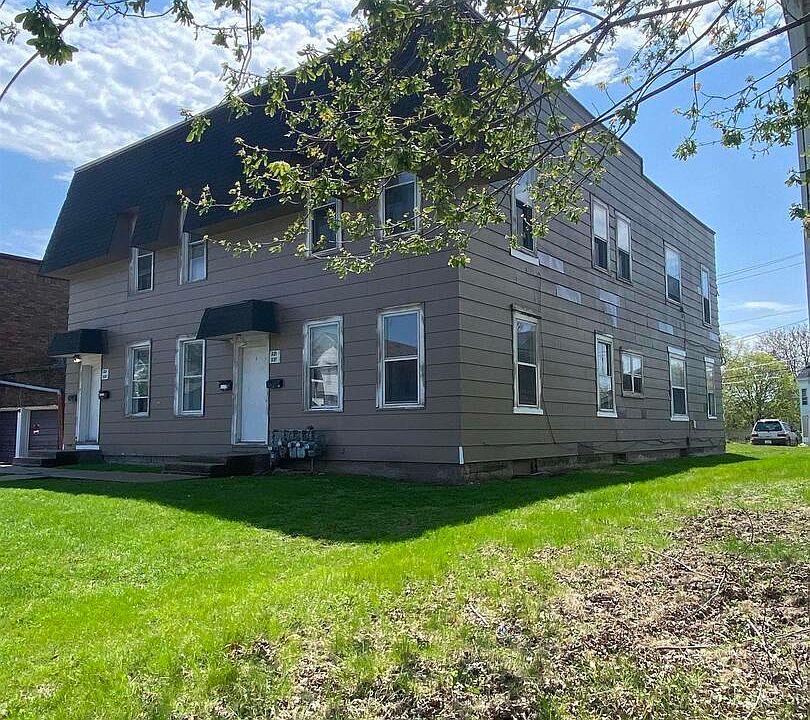 1st image of 321-323 E 15th St