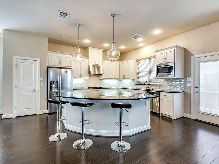 1132 Piedmont Ln — Photo 6