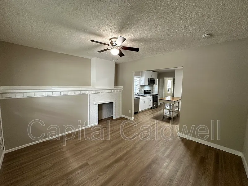 1028 E 17th Ave — Photo 3