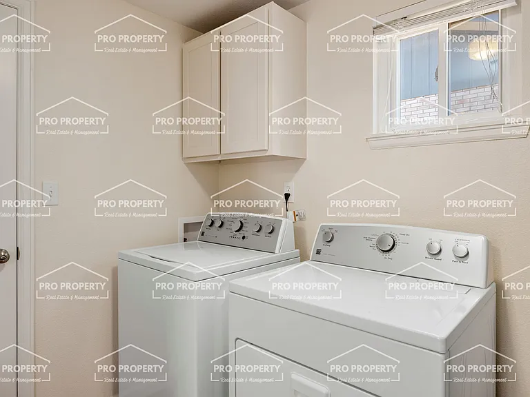 706 W 47th St — Photo 10