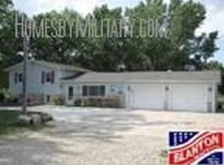 8895 Wheatland Cir, Manhattan, KS 66502