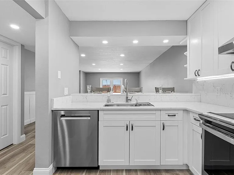 3420 S Carter St #C — Photo 14