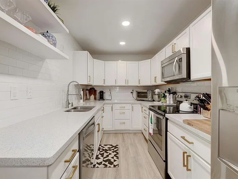 4159 Steck Ave #101 — Photo 14