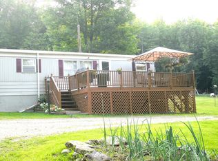 632 Twin Rocks Rd, Newfoundland, PA 18445