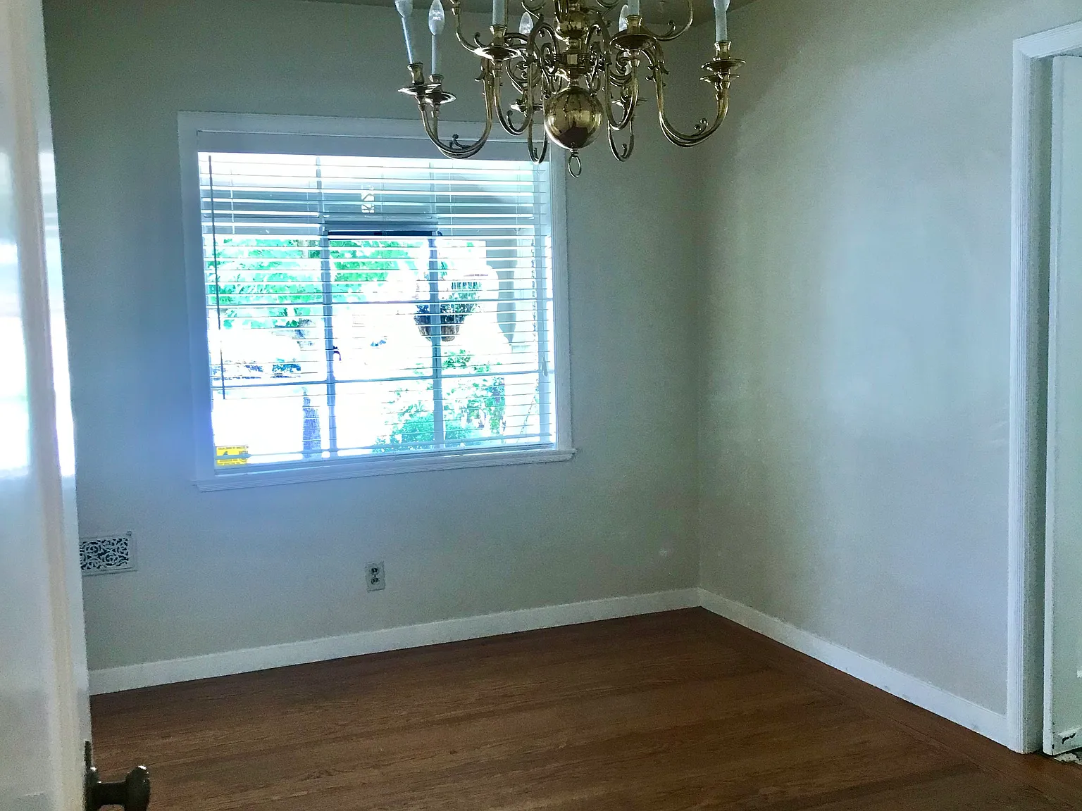 2 bed, 1077 sqft, $2,600 — Photo 3