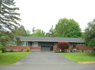 10 Deans Mill Rd, Ravena, NY 12143