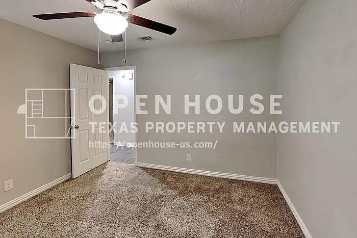 1523 Warwick Dr — Photo 27