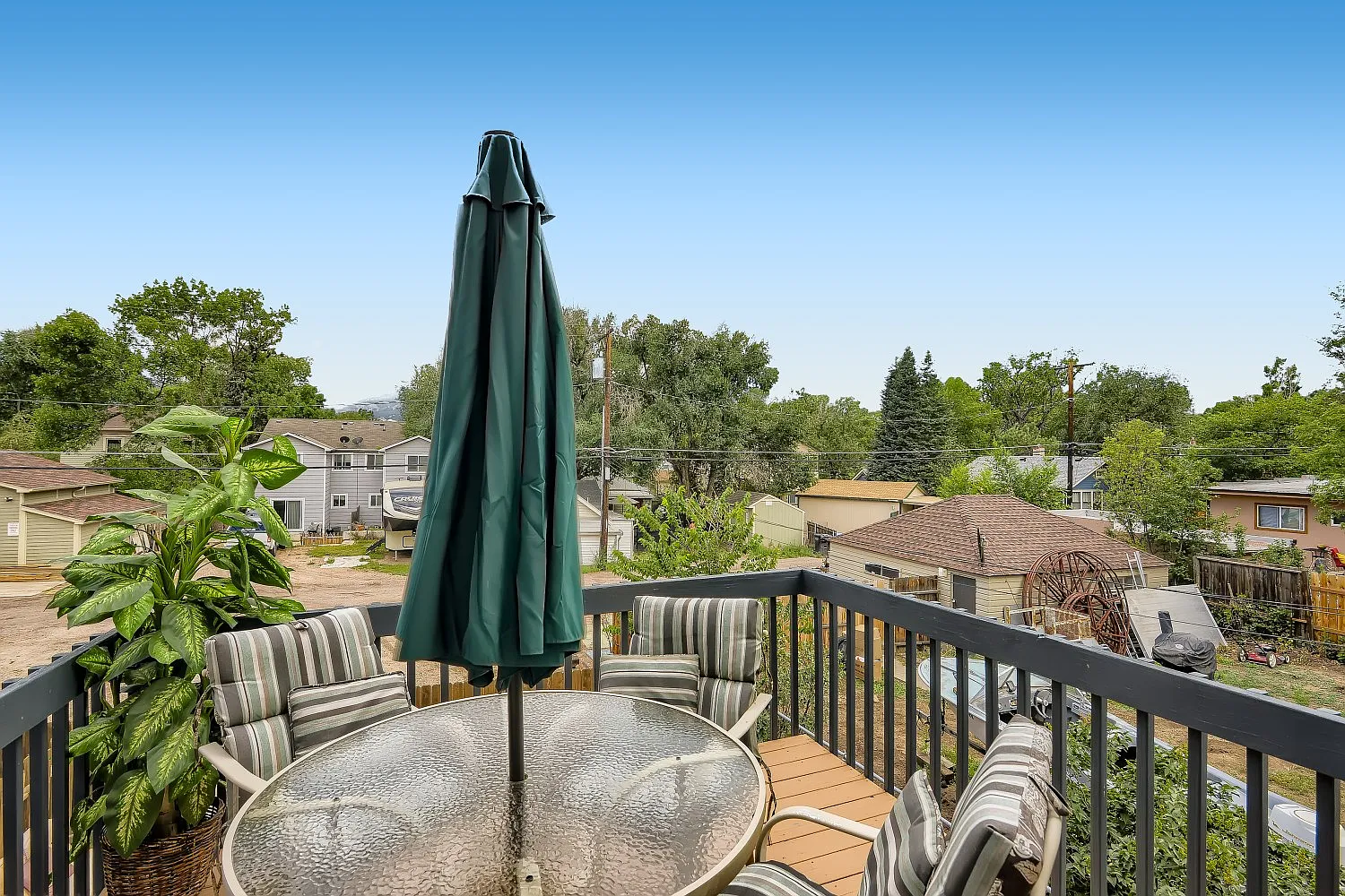 1117 W Kiowa St — Photo 3