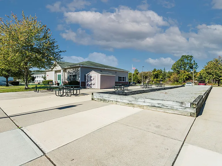 Medford Landing Apartments — Photo 7