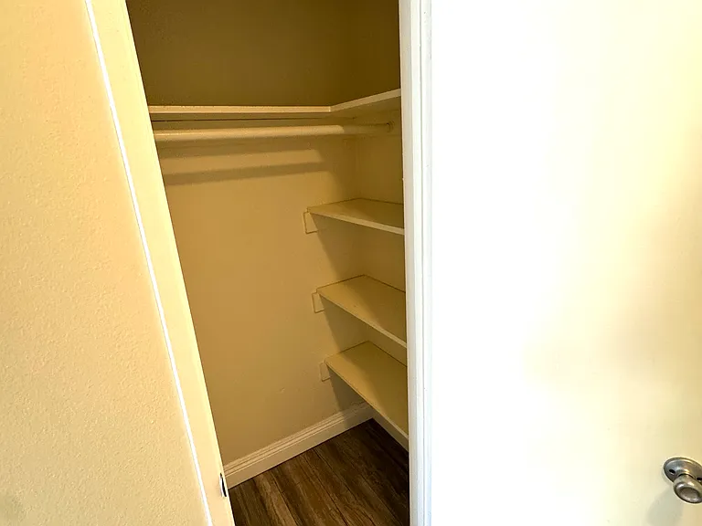 8231 Ellis Ave — Photo 22