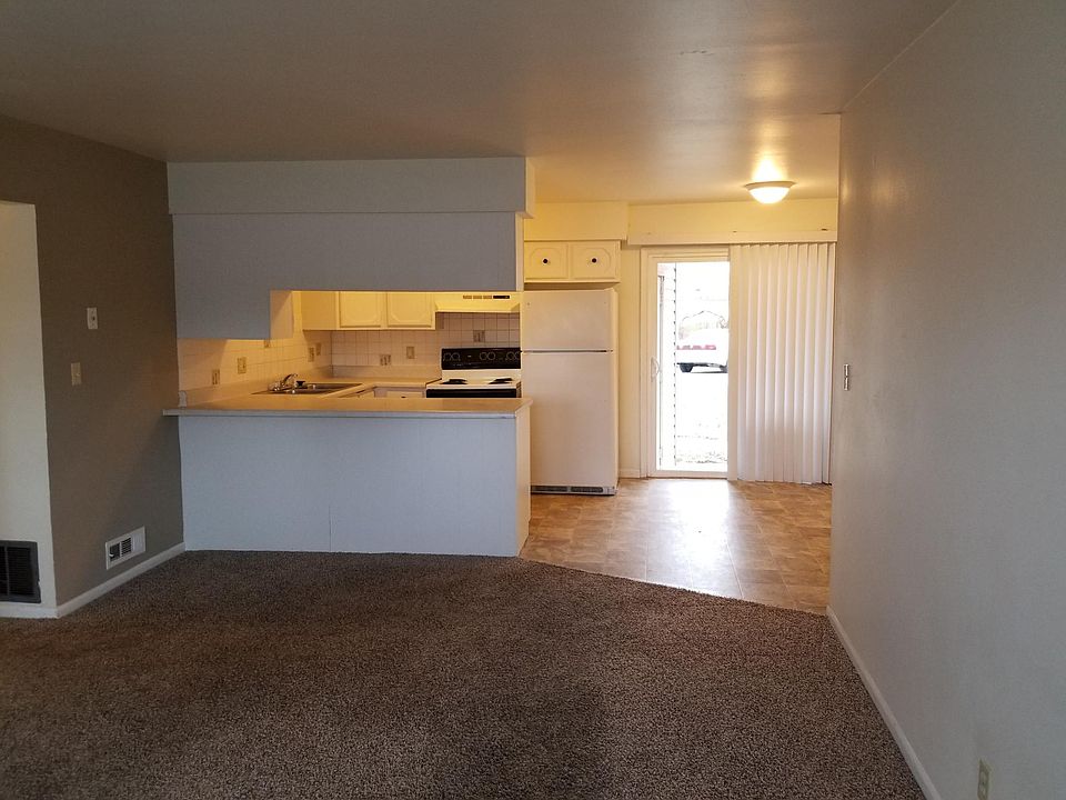 Living Room, Dining Room, Kitchen