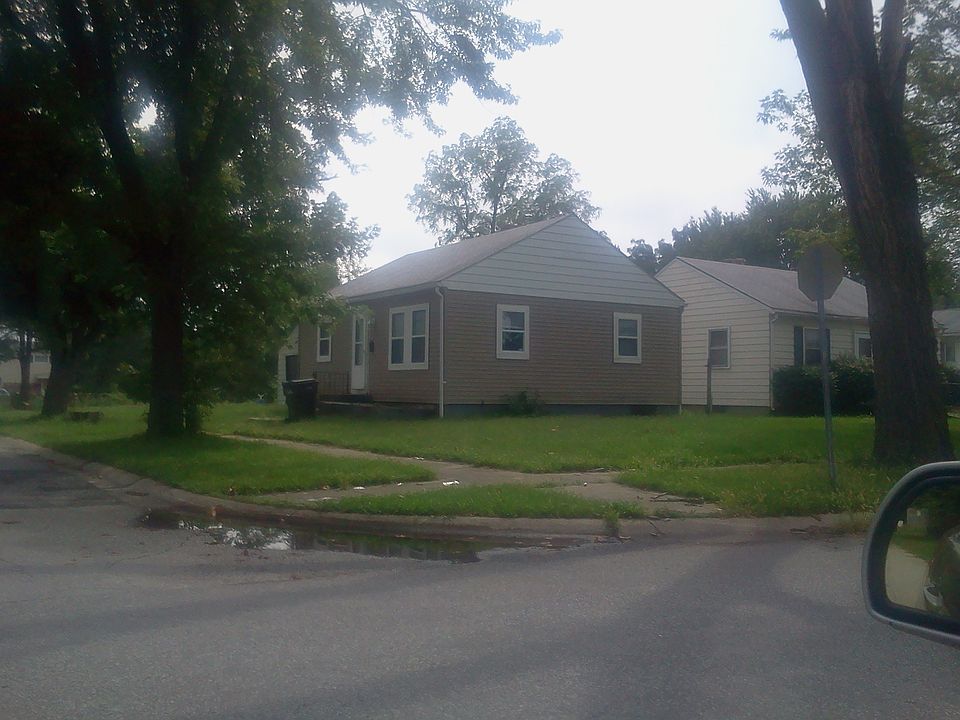 2nd image of 3220 W Jefferson Blvd