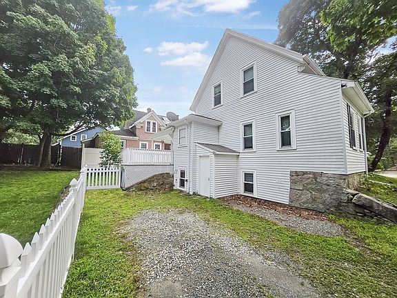 5th image of 941 S Franklin St