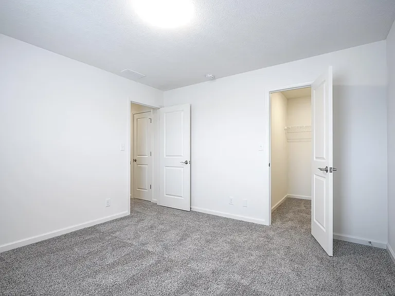1133 Thorny Ln — Photo 34
