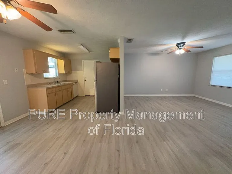 3150 SE 7th St — Photo 15