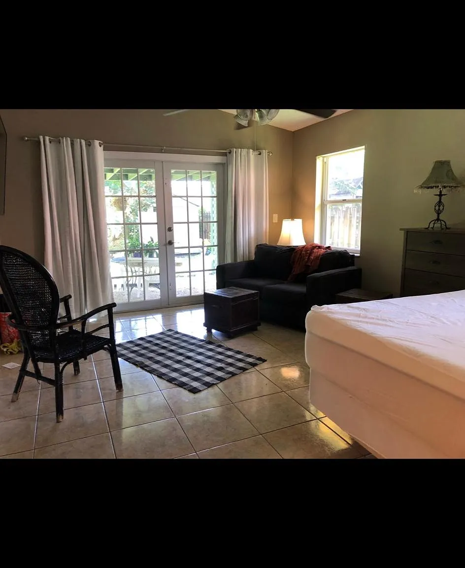 6812 SW 78th Ter — Photo 1