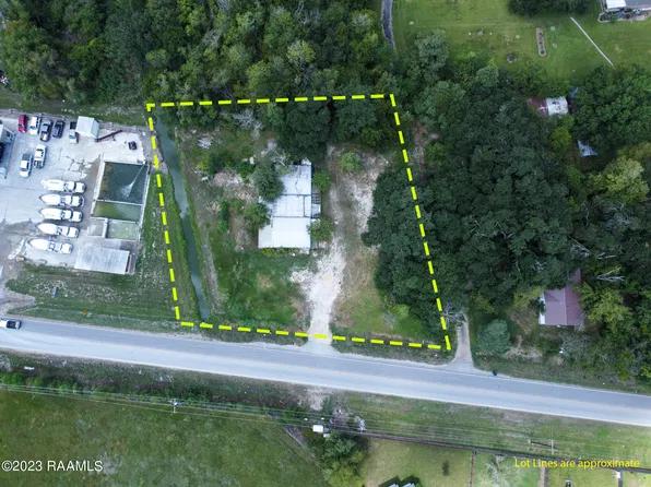1920 E Broussard Rd, Lafayette, LA 70508