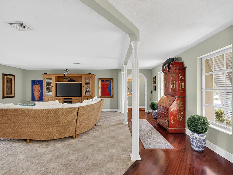 30 Spanish River Dr — Photo 13