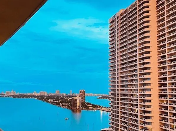 1750 N Bayshore Dr, Miami, FL