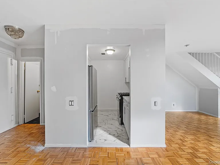 23 Water Grant St #8G — Photo 14