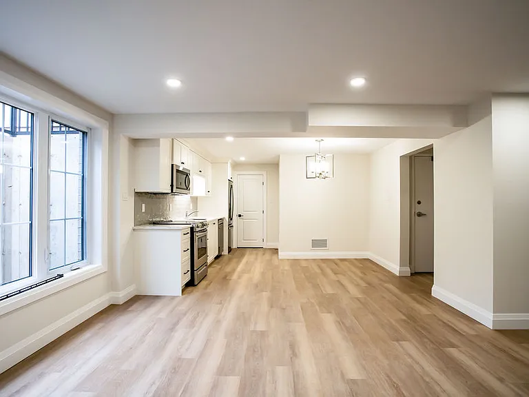 9 Westdale Ave — Photo 3