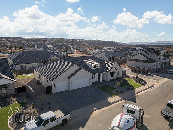 5th image of 2676 E Moorland Dr