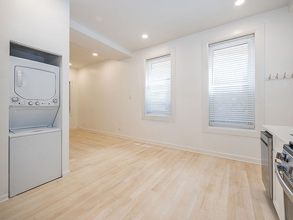 2nd image of 1247 N Cleaver St #1R