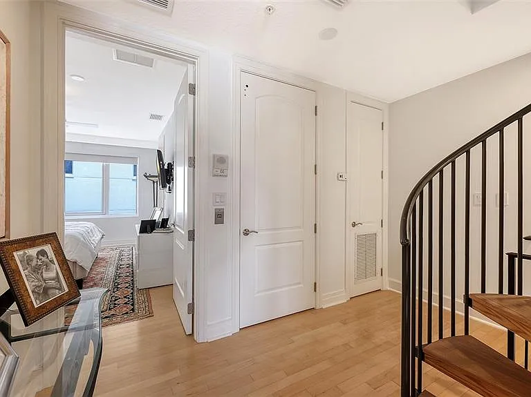 235 Cocoanut Ave #128E — Photo 32