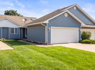 325 Laurel St, Waukee, IA 50263
