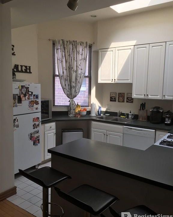 1st image of 1130 W Wrightwood Ave