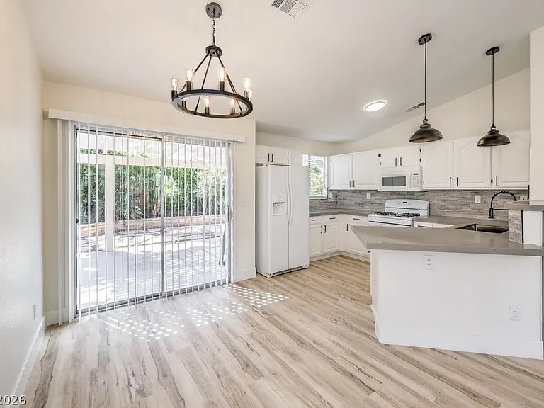 1712 Pinion Mesa Ct — Photo 9