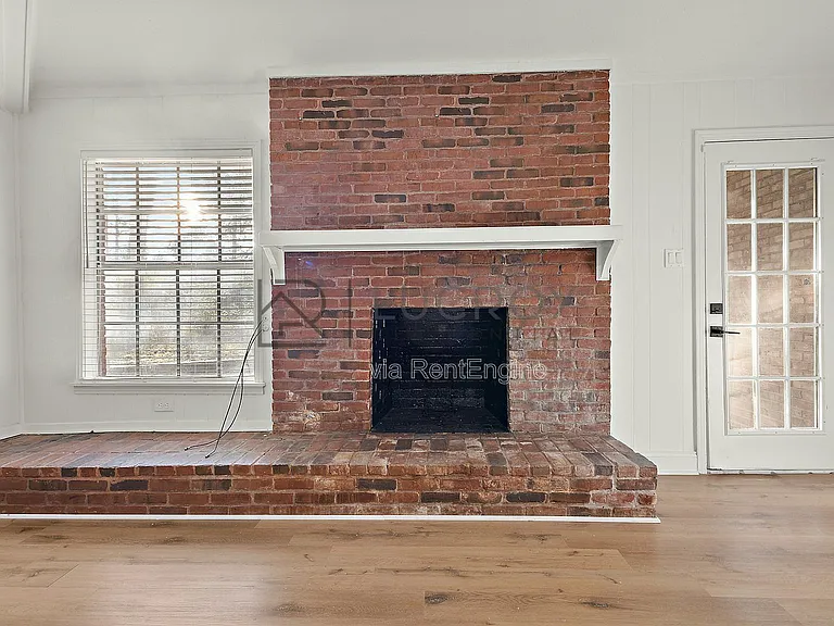 816 Winthrop Cir — Photo 22
