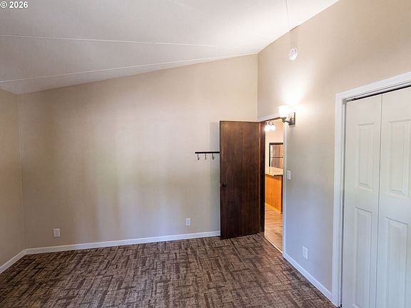 5th image of 56992 Fawn Ln