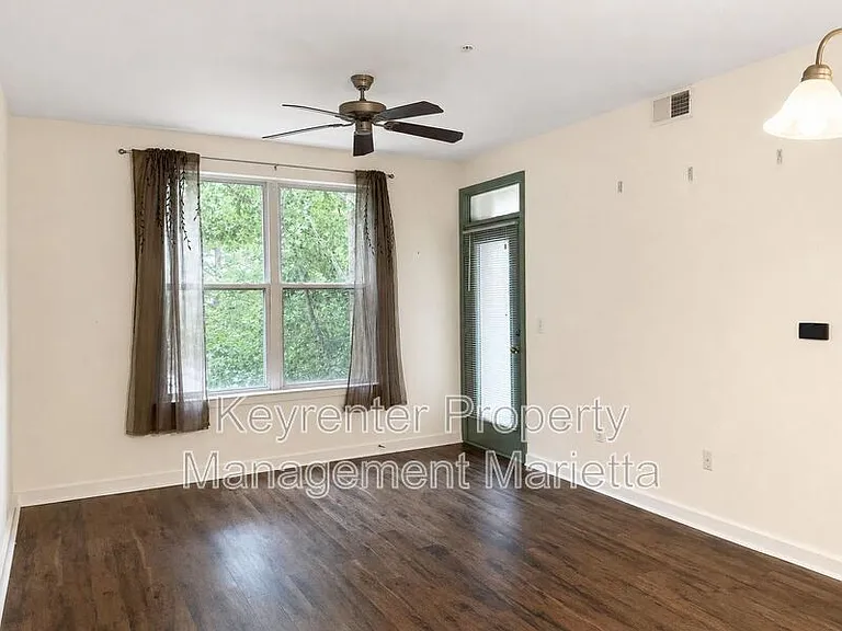 390 17th St NW #3045 — Photo 18