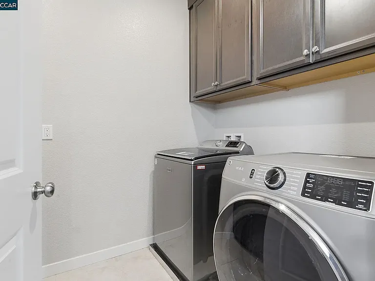 49 E Funderburg Blvd — Photo 15