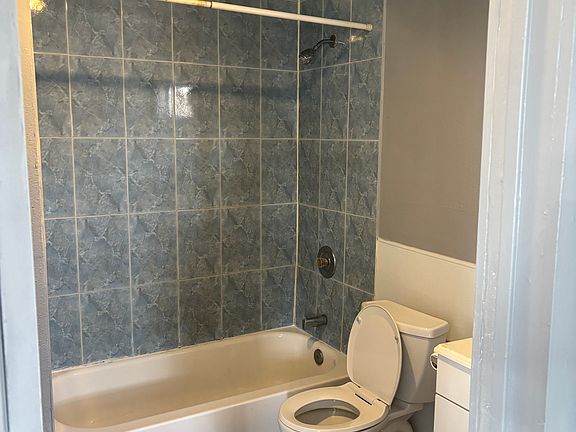 3rd image of 314 Baker Ave #3