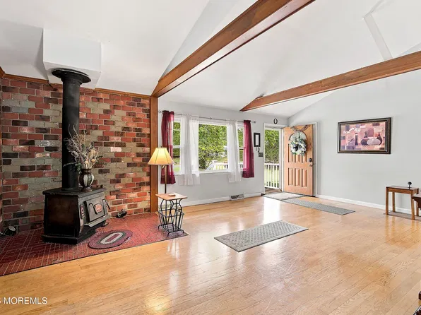 495 Cobain Road, Jackson, NJ 08527