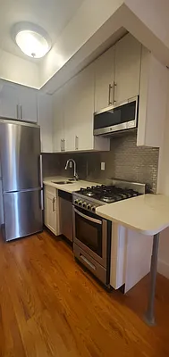 Rented by Manhattan Best Realty, Inc. | media 2