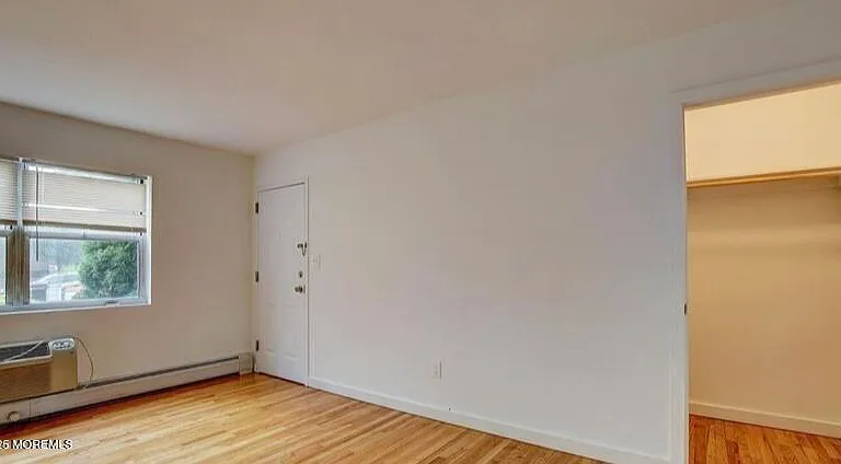 728 Greens Ave #3 — Photo 11