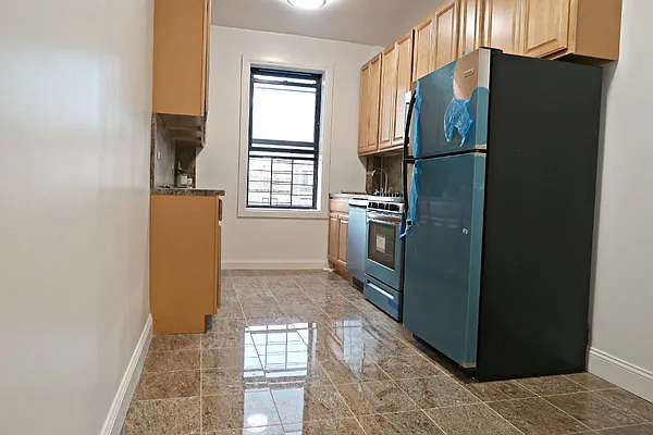 Rented by Level Group | media 7