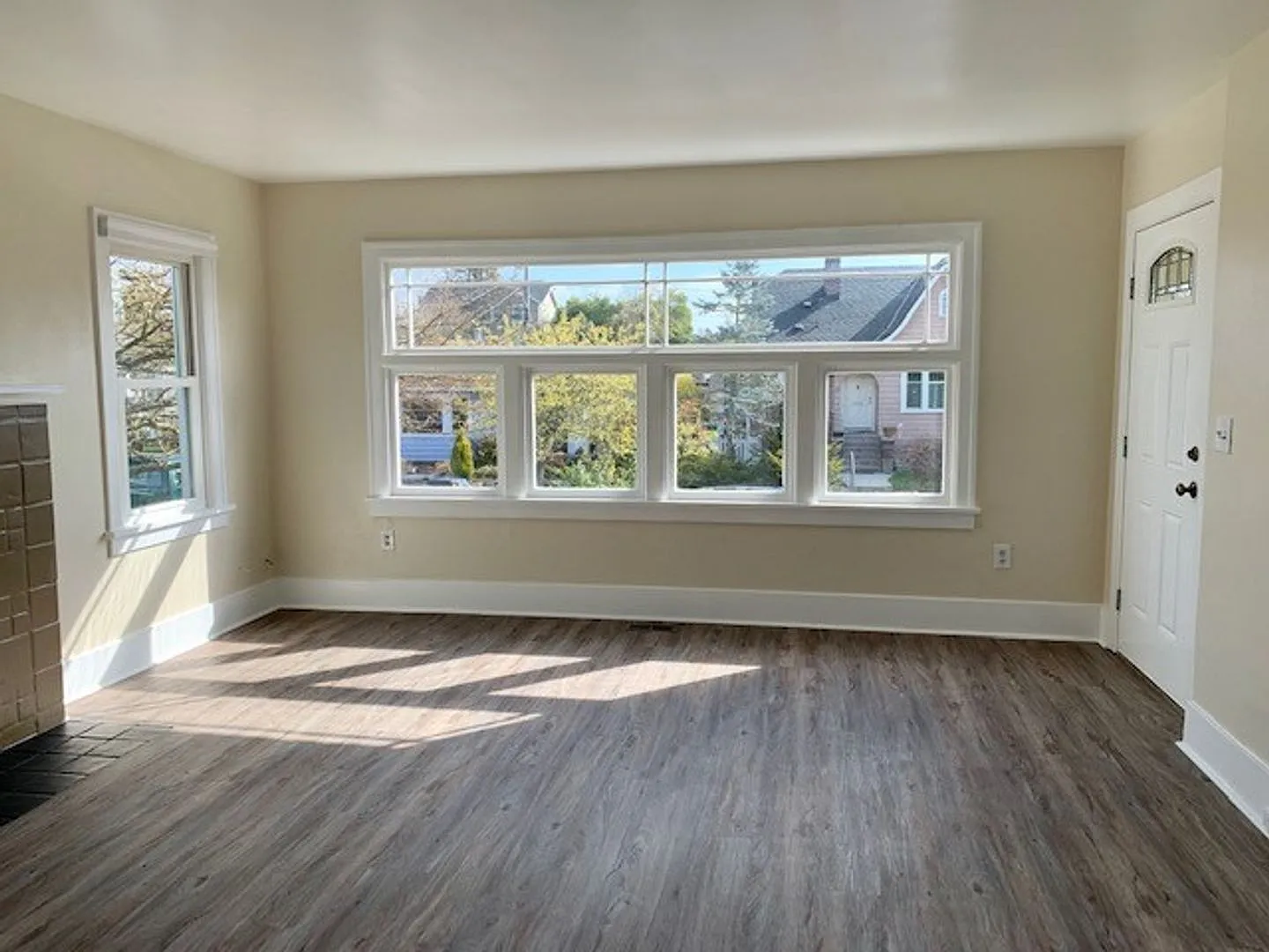Remodeled 3 Bedroom Home-Duplex In Loyal Heights Ready For Move In Now At $3675! — Photo 2