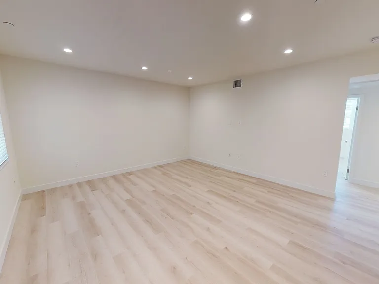 The Jordan Heights — Photo 16