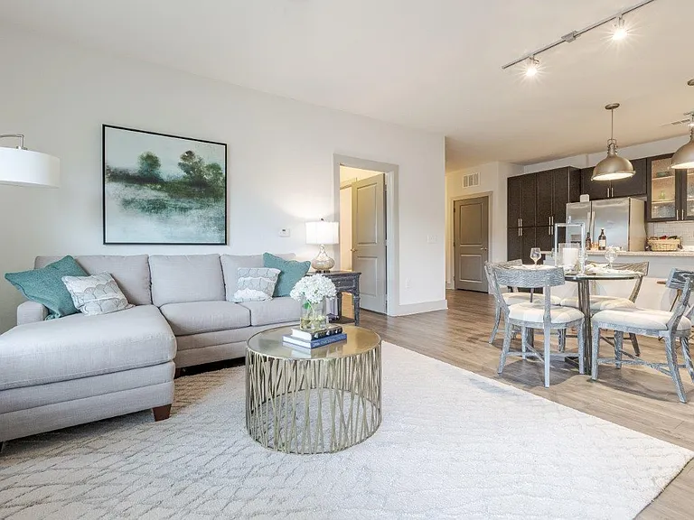 Haywood Reserve Apartment Homes — Photo 5