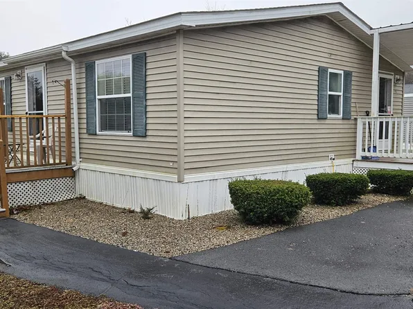 75 Hilton Avenue, Exeter, NH 03833