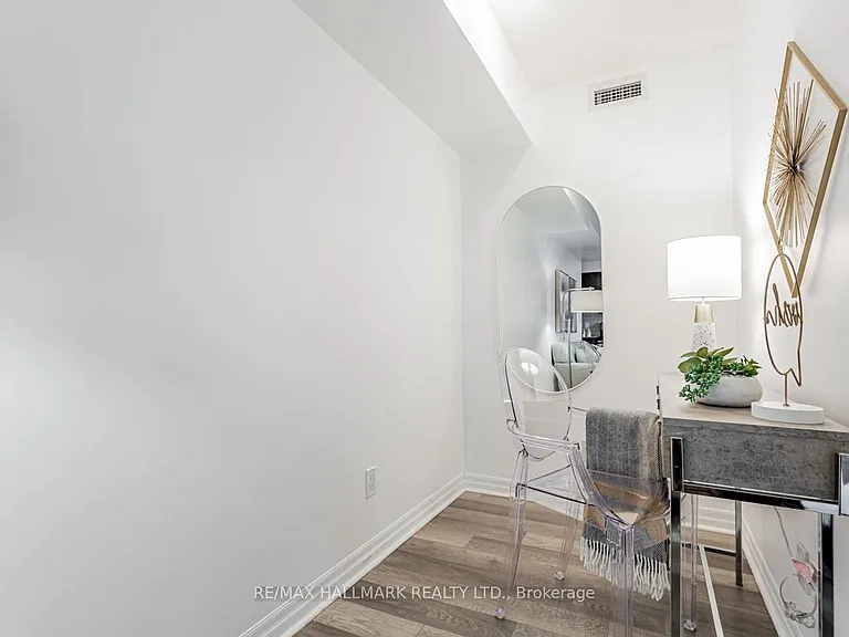 2015 Sheppard Ave E #1905 — Photo 9